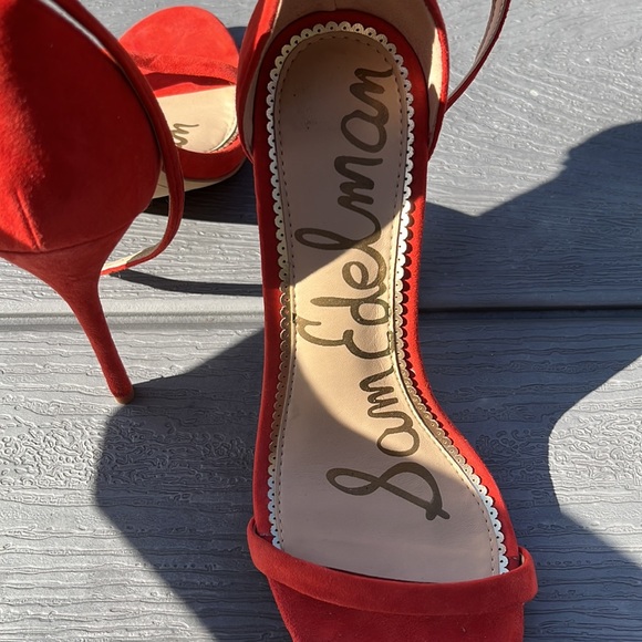 Sam Edelman red suede heel - Picture 4 of 4